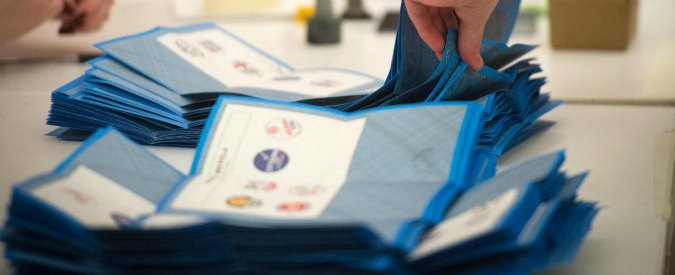 Amministrative Asti, il M5s va al ballottaggio per 6 voti: fuori il Pd. Tre giorni per verificare i verbali dei seggi