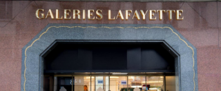Copertina di Parigi, militare dell’antiterrorismo si suicida nei grandi magazzini Lafayette