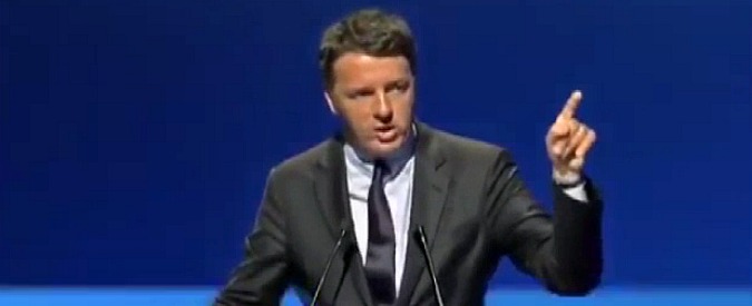 Copertina di Renzi sul reddito di cittadinanza: “Invenzioni strampalate. Soldi a tutti? Lavoro a tutti”