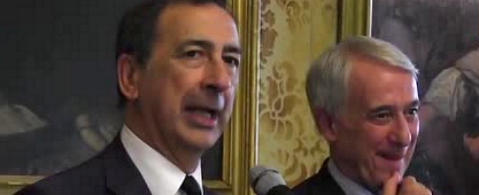 Copertina di Milano, Pisapia consegna la città a Sala. Che gli augura “buon riposo”. E promette trasparenza