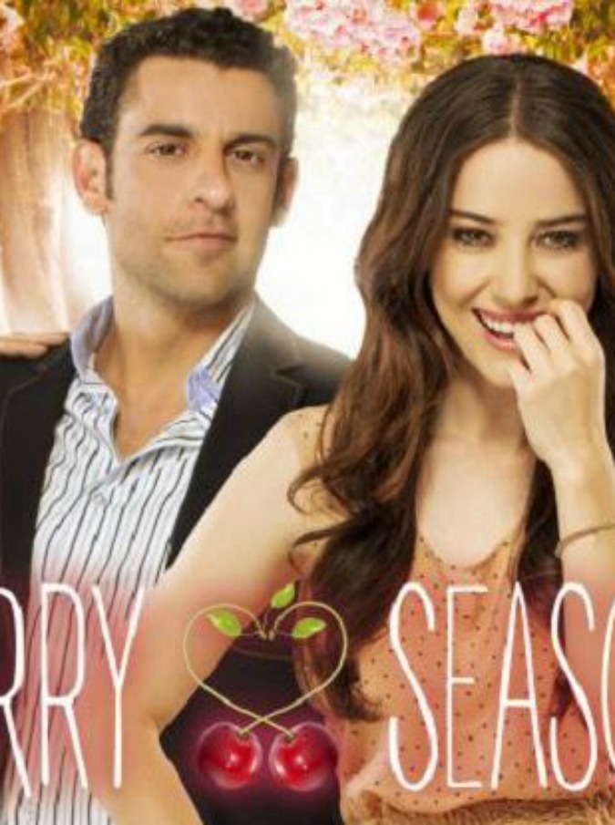 Cherry Season, la fiction turca laica e filo occidentale che piace al pubblico di Canale5