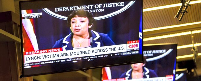 Dallas, Lynch: ‘Vi imploro, risposta non sia violenta’. Polizia: ‘Obama ci fa guerra difendendo Black Lives Matters’