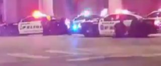 Copertina di Dallas, video choc: la sparatoria in centro tra polizia e cecchini