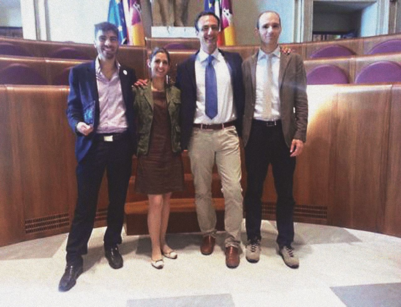 Copertina di Virginia Raggi, i dossier e le accuse a De Vito. La lotta interna per conquistare la candidatura a Roma