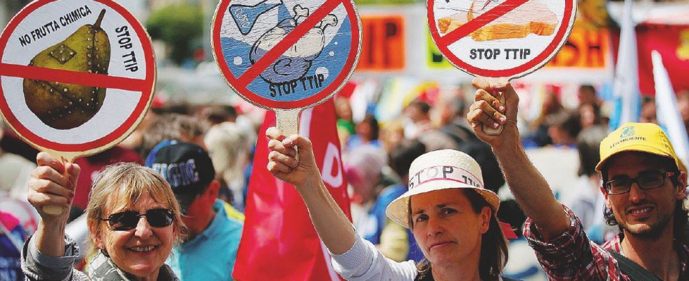 Trattato col Canada, la resa di Bruxelles: ora il Ttip è morto (forse) Trattato col Canada, la resa di Bruxelles: ora il Ttip è morto (forse)
