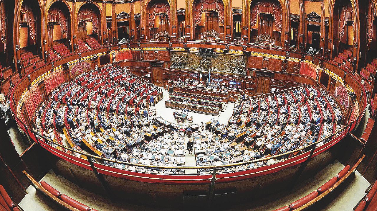 Tocca a Renzi, Franceschini affila i coltelli (e le ambizioni) Tocca a Renzi, Franceschini affila i coltelli (e le ambizioni)