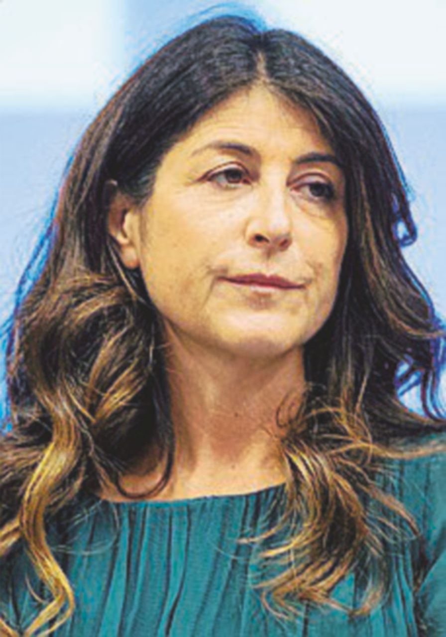 La fiction censura il bacio gay (ma oggi rimanda l’integrale) La fiction censura il bacio gay (ma oggi rimanda l’integrale)