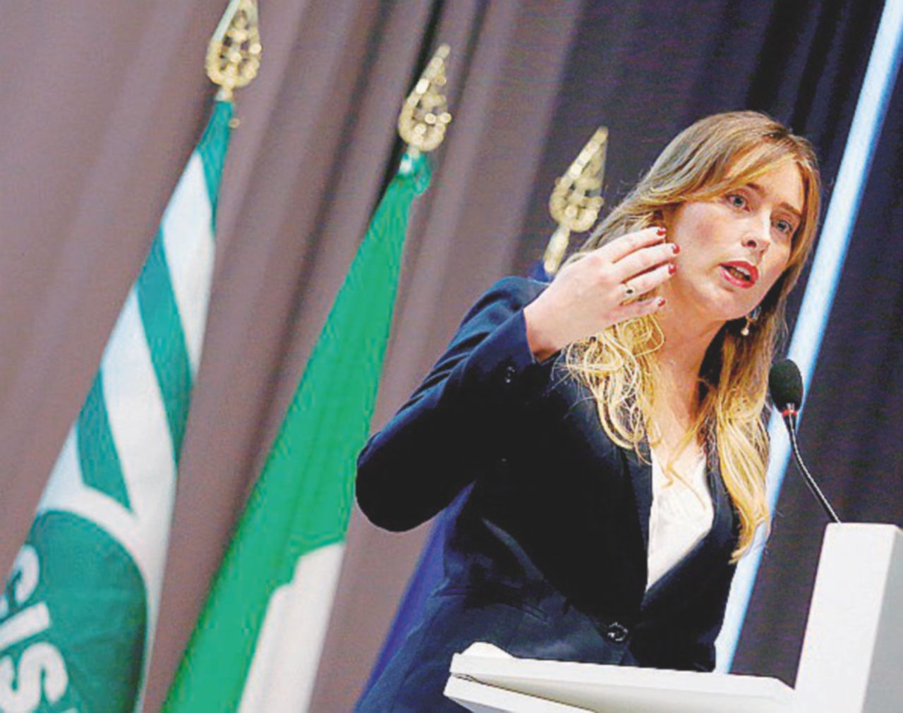 La Boschi vola da Hillary. L’agognato invito per la convention Usa La Boschi vola da Hillary. L’agognato invito per la convention Usa
