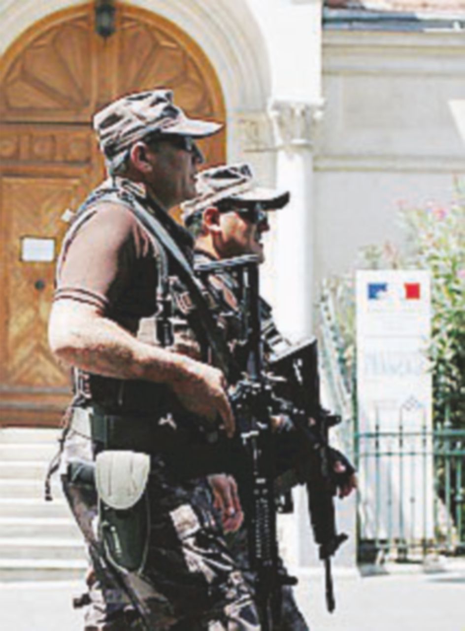 Forze di sicurezza in Turchia - Ansa Turchia, allarme sicurezza: chiuse le ambasciate di Francia