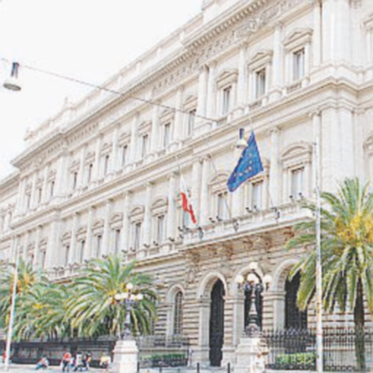 Pure Bankitalia taglia le stime di crescita: sotto l’1% il Pil 2016 Pure Bankitalia taglia le stime di crescita: sotto l’1% il Pil 2016