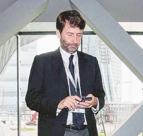 Al vertice - Il ministro dei Beni culturali, Dario Franceschini: ha bandito un concorso per 500 funzionari - LaPresse La “cultura” del ministero: quiz in stile Rischiatutto per entrare