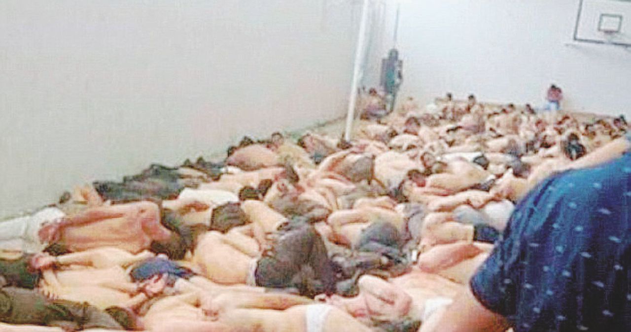 Soldati denudati e ammassati in carcere perché accusati di aver partecipato al golpe - Ansa Lo Stato parallelo fa paura anche ai giornalisti
