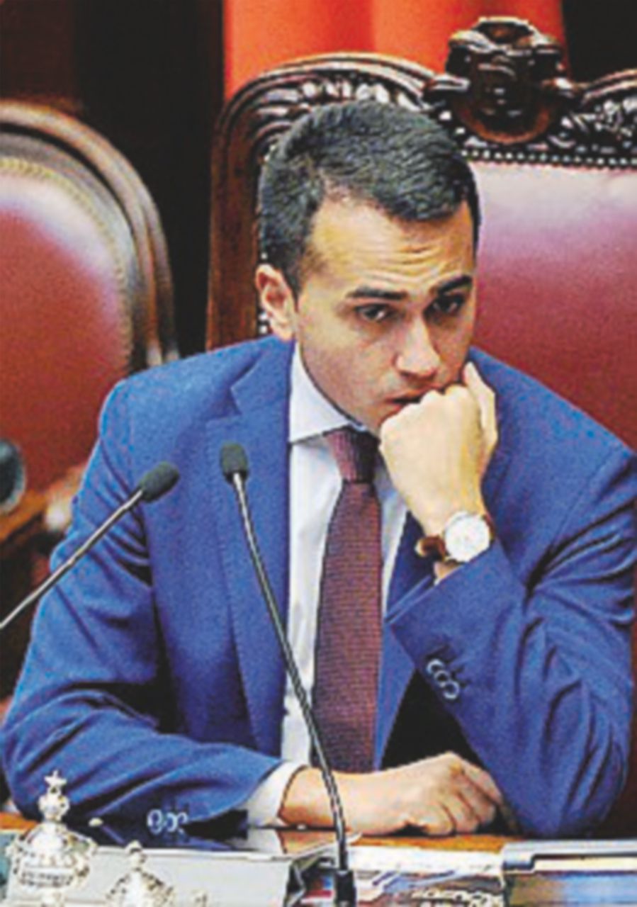“Se vince, non sa che fare”: l’Economist bacchetta M5S “Se vince, non sa che fare”: l’Economist bacchetta M5S