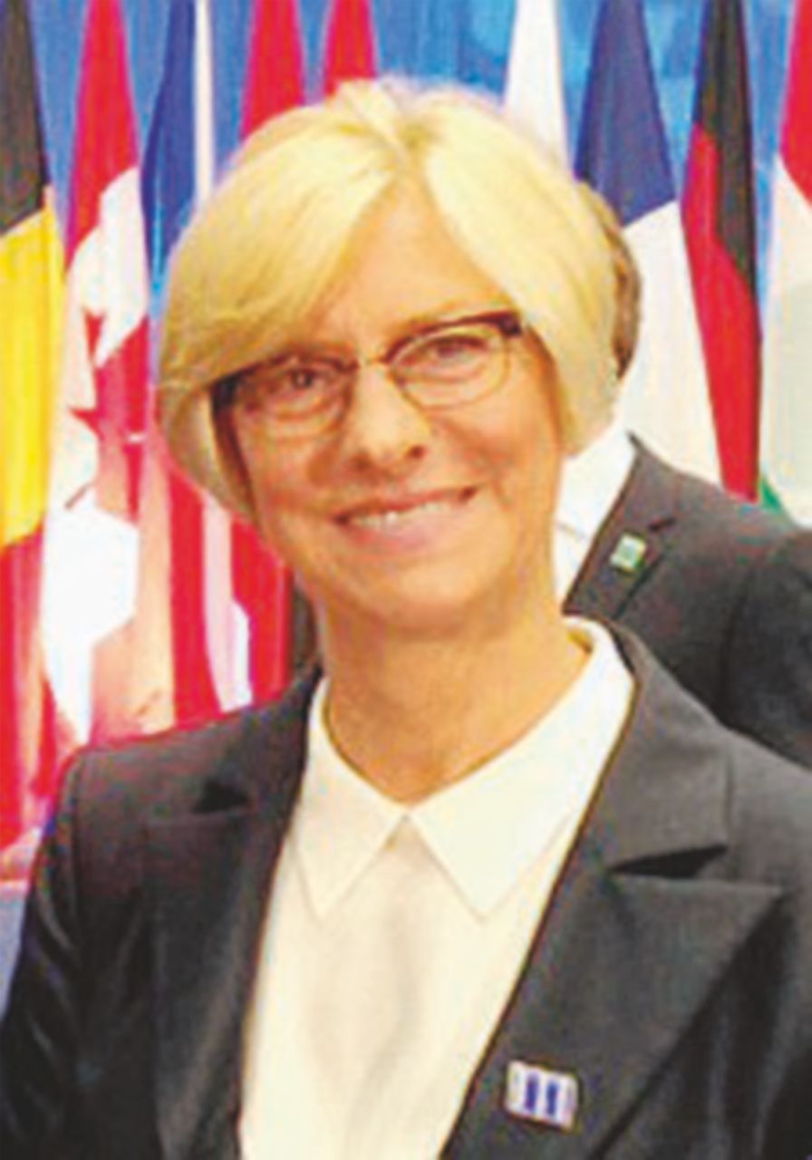 Pinotti: “Mandiamo 1400 soldati in Iraq, è una nostra scelta” Pinotti: “Mandiamo 1400 soldati in Iraq, è una nostra scelta”