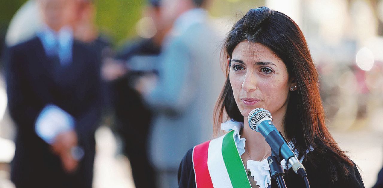 Virginia Raggi, sindaco di Roma, è stata sentita la scorsa settimana in Procura - LaPresse Asl Civitavecchia, Raggi rinuncia agli incarichi senza dichiararli