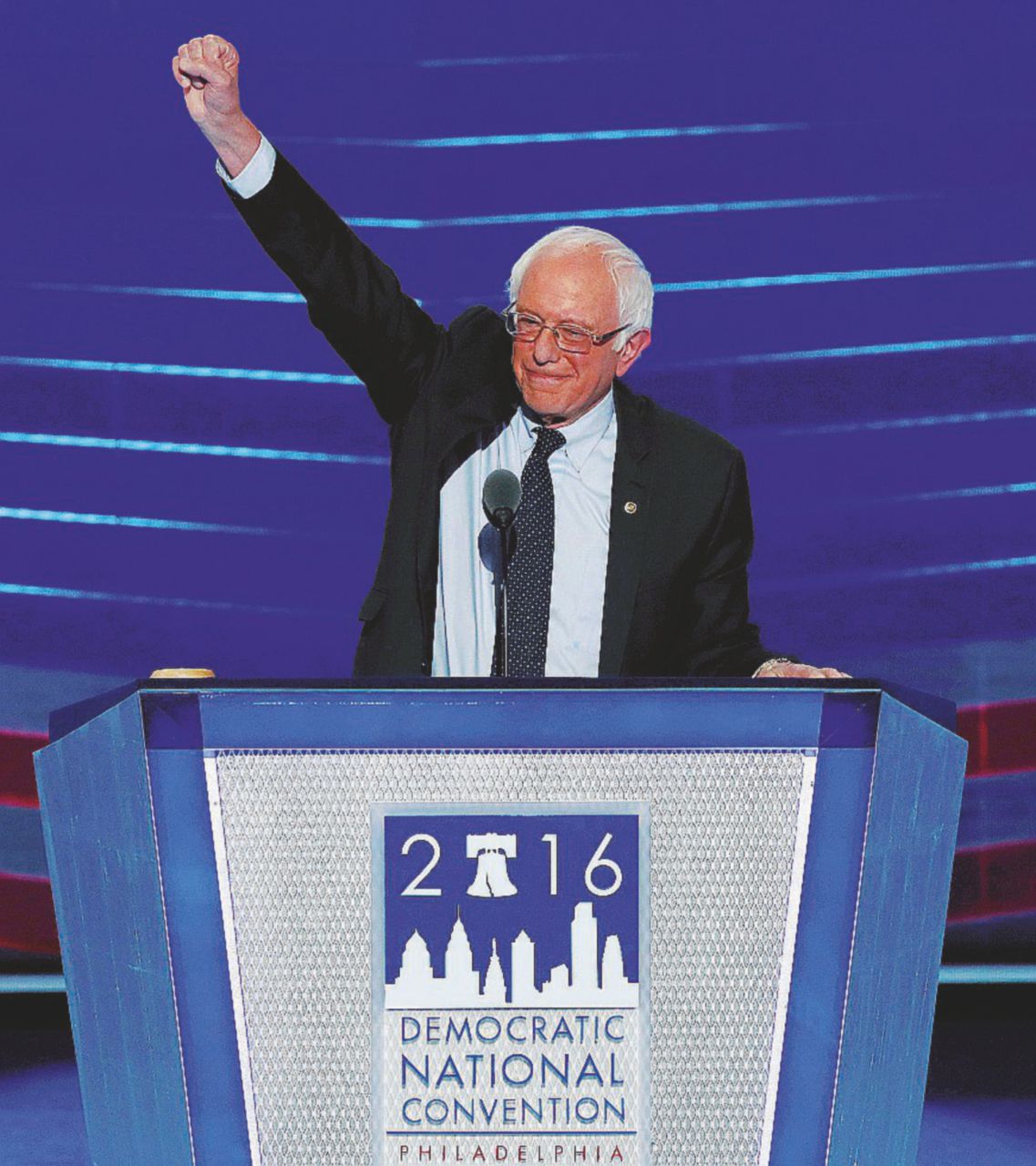 Basta dissidi - Bernie Sanders durante il suo discorso Sanders a Hillary: “Devi fermare Trump il bullo”