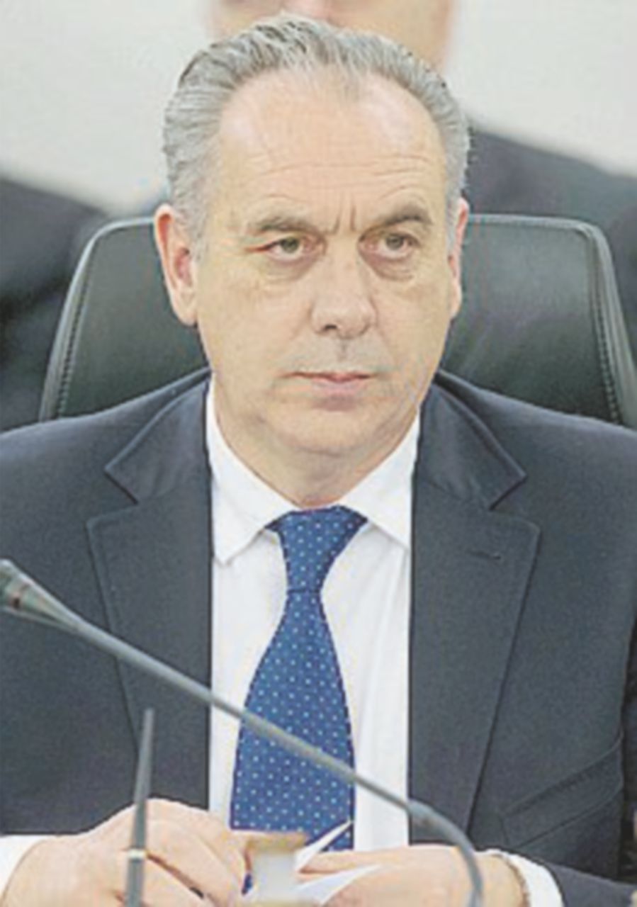 Il ministro al plenum per la riforma del Csm. Legnini: “Divergenze” Il ministro al plenum per la riforma del Csm. Legnini: “Divergenze”