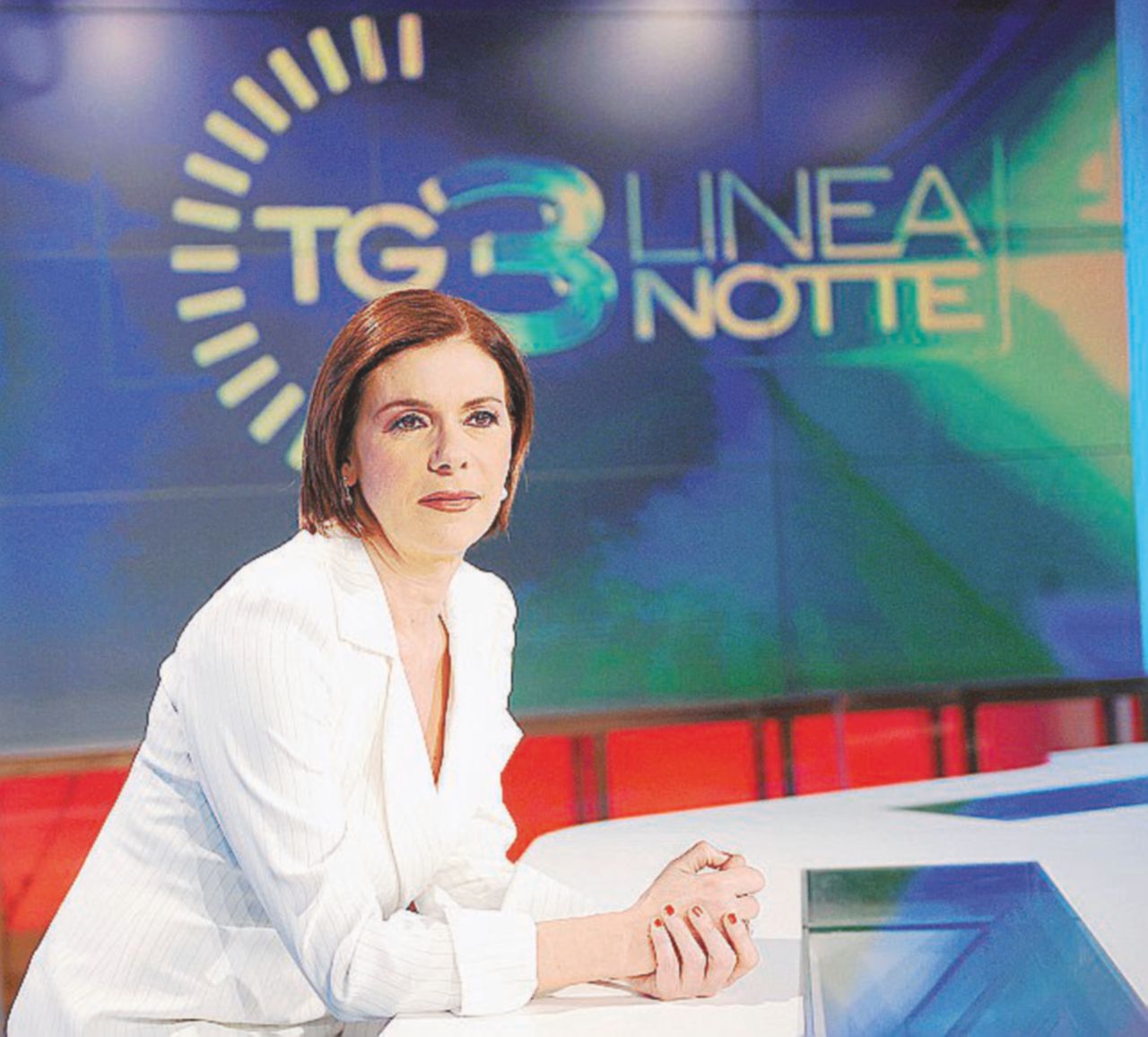 Il direttore del Tg3 Bianca Berlinguer, sgradita al premier Matteo Renzi - Ansa Rai, Freccero: “Colpo di mano per il Sì. Neanche B. osava tanto”