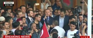 Copertina di Tentato golpe in Turchia, Erdogan parla tra la folla: “Chi l’ha pianificato pagherà”