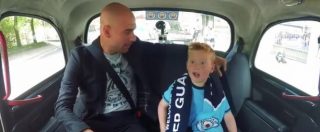 Copertina di Manchester City, sorpresa al piccolo tifoso: incontra Pep Guardiola in un taxi e parlano di Messi