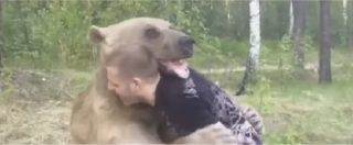 Copertina di Il miglior amico dell’uomo? L’orso bruno. Questo video lo “dimostra”