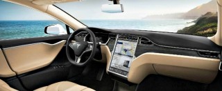 Copertina di Tesla Model S, arriva il primo incidente mortale di un’auto a guida autonoma. Vittima un ex marine