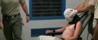 Copertina di Australia, abusi in un carcere minorile. La rete Abc pubblica i video choc