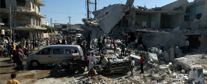 Siria, almeno 2 morti: raid aereo colpisce una clinica pediatrica a Idlib. Nella struttura 300 parti al mese