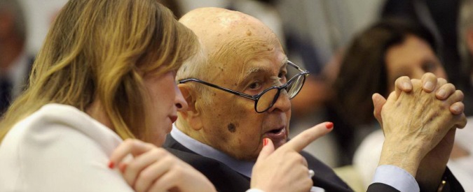 Italicum, Napolitano: “Modificarlo con larghe convergenze in Parlamento”. E rilancia il ritorno al Mattarellum
