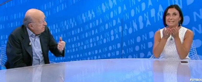 Copertina di Costituzione, De Mita vs Morani: “Riforma per ridurre la spesa? Mistificazione meschina”