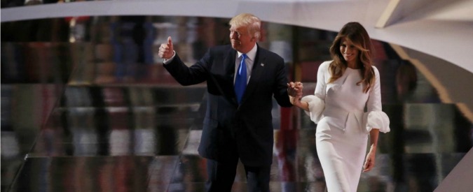 Copertina di Elezioni Usa 2016, Donald Trump presenta la moglie Melania come “la prossima first lady”