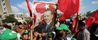 Copertina di Turchia, sì al velo nell’esercito. “Erdogan mira al consenso di chi è religioso”
