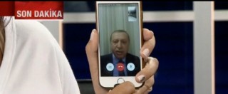 Copertina di Turchia, il paradosso di Erdogan e dei suoi sostenitori che hanno usato app e social network per contrastare il golpe