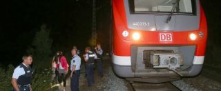 Copertina di Germania, giovane afgano aggredisce passeggeri di un treno regionale a colpi d’ascia