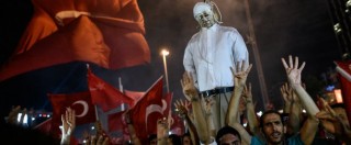Turchia, il governo chiude oltre 2mila enti sospettati di legami con Gulen. Arrestati il nipote e il braccio destro dell’imam