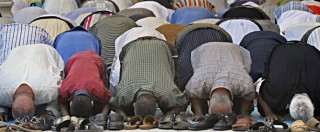 Copertina di Egitto, il governo introduce il sermone unificato del venerdì. Protesta degli imam