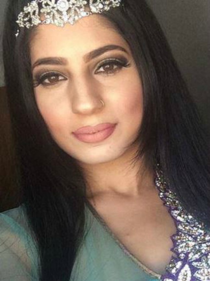 Nadia Ali, la pornostar musulmana che indossa hijab e burka in scena: “So che non verrò mai perdonata”