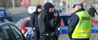 Copertina di Polonia, arrestato a Lodz un iracheno in possesso di esplosivi. La Procura: “Non ci sono basi per parlare di terrorismo”