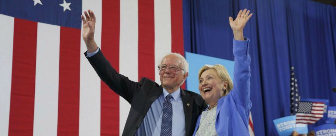 Elezioni Usa, Sanders: “Votiamo Clinton per sconfiggere il bullo Trump”. Fischi dei suoi sostenitori