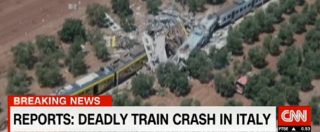 Copertina di Scontro treni, la notizia della tragedia ferroviaria rimbalza sui tg di tutto il mondo