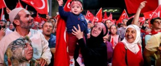 Turchia, cancellati 11mila passaporti. Governo: “I golpisti volevano occupazione straniera”