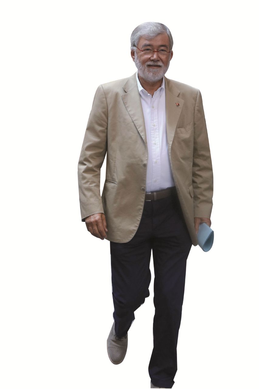L’ex leader sindacale - Sergio Cofferati, eurodeputato, ex Pd - Ansa “Sinistra senza identità, non riesce neanche a raccogliere le firme”