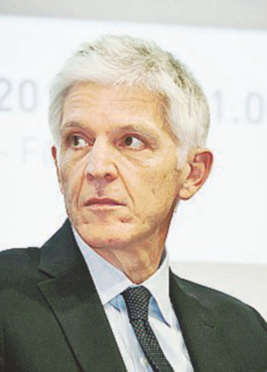 L’ex ministro Bray per la fiera del libro: “Mai contattato” L’ex ministro Bray per la fiera del libro: “Mai contattato”