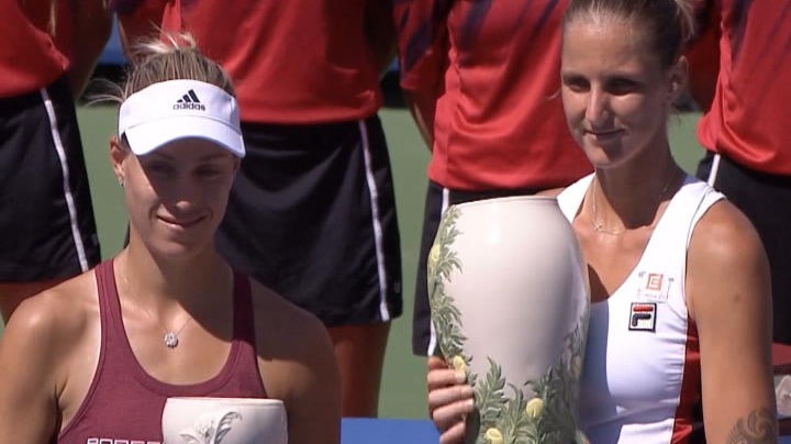 Tennis, WTA Cincinnati: la Kerber perde la finale contro Pliskova e rimane seconda nel ranking mondiale – VIDEO