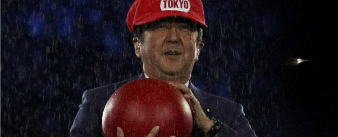 Copertina di Olimpiadi Rio 2016, premier giapponese Abe alla cerimonia di chiusura vestito da Super Mario – FOTOGALLERY