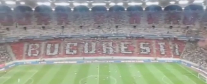 Copertina di Champions League, tifosi della Dinamo sabotano la coreografia dello Steaua Bucarest