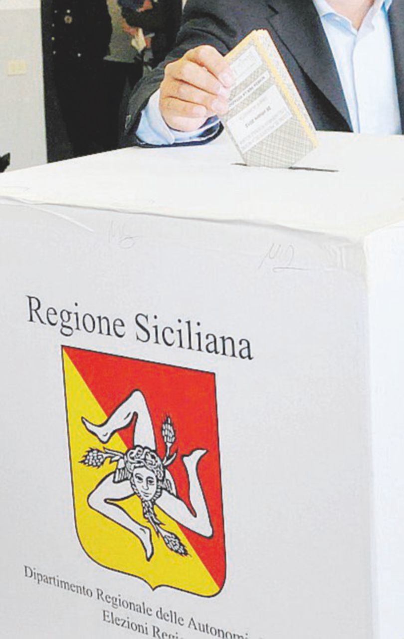Copertina di Addio ballottaggi, la Sicilia fa la legge anti-M5S