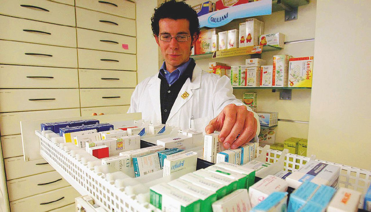 Medicinali, liberalizzazione? Il regalo del Pd a Big Pharma