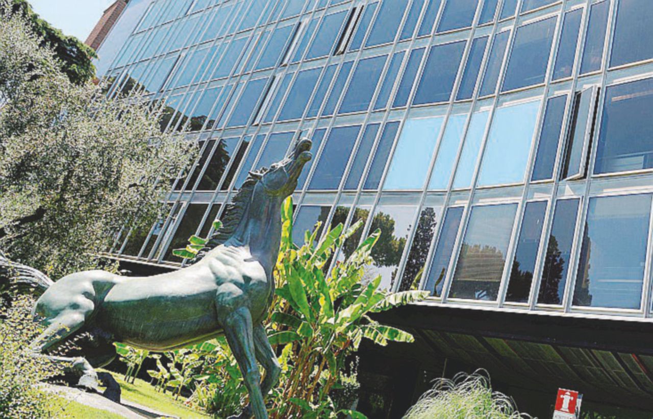 Rai, i dirigenti milanesi il lunedì si riuniscono nel capoluogo lombardo. E prendono l’indennità di trasferta