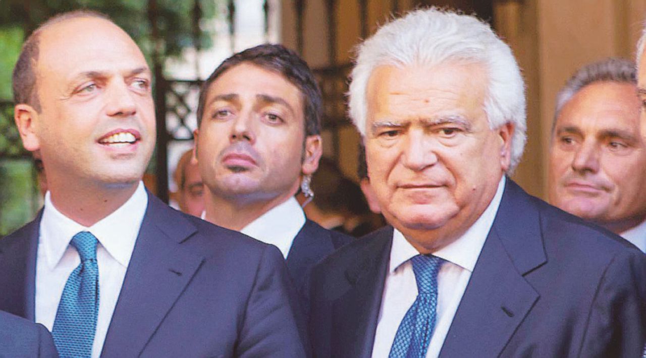 Nuovi centristi? No, disperati del Sì